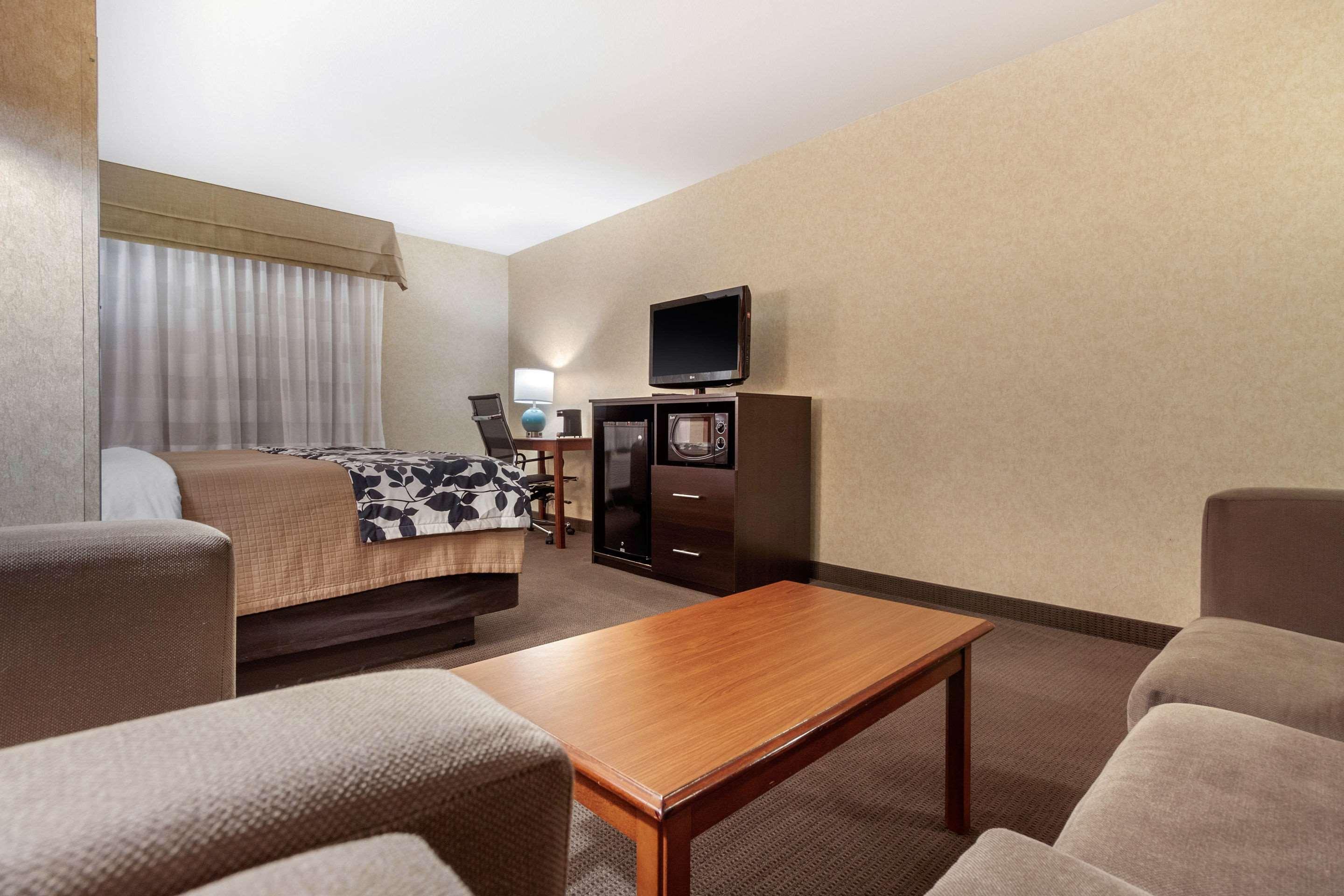 Sleep Inn & Suites Hays I-70 Extérieur photo