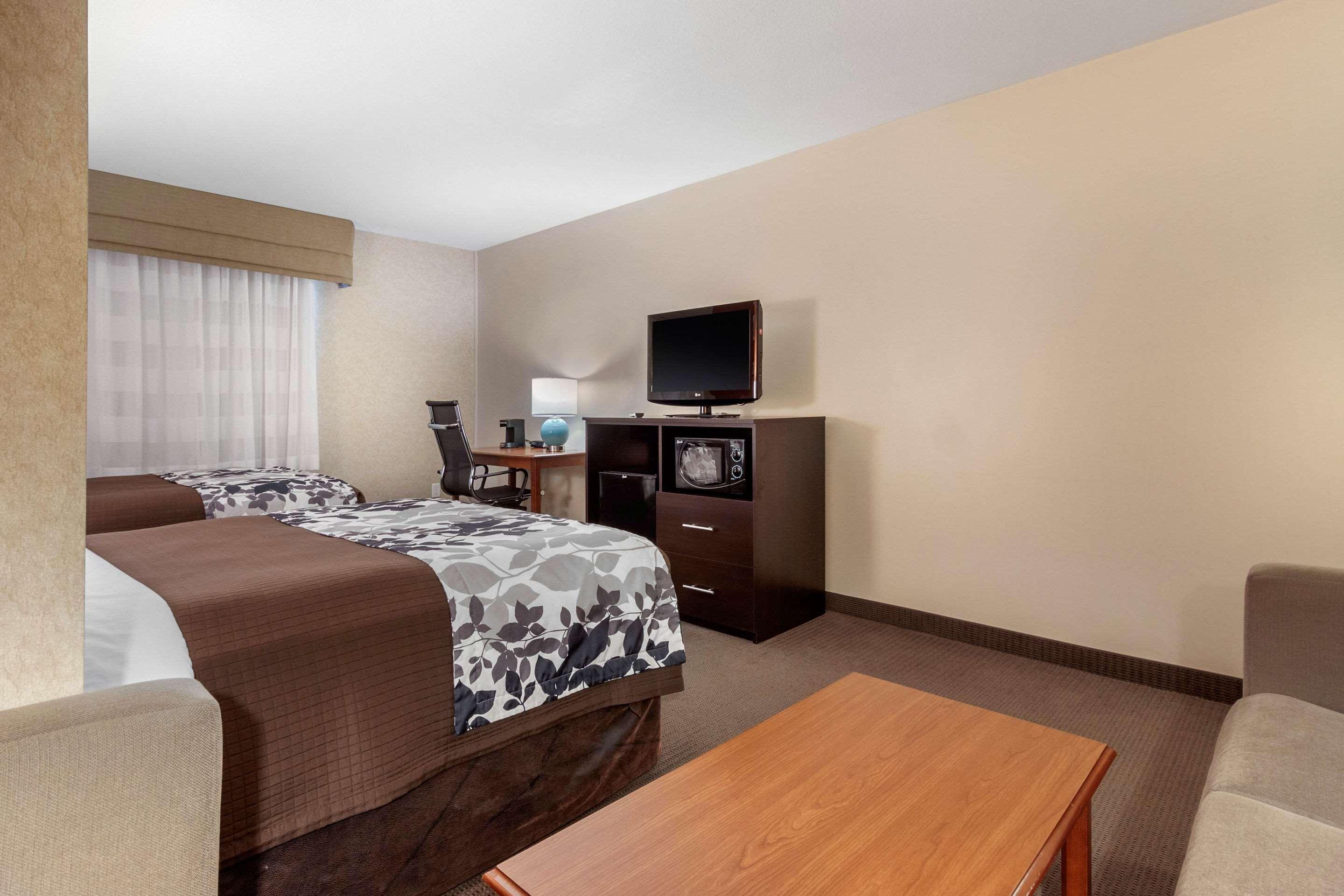 Sleep Inn & Suites Hays I-70 Extérieur photo